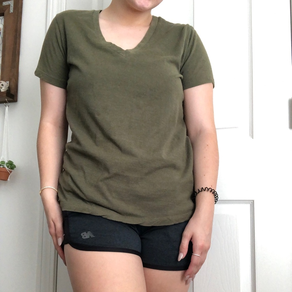 Forever 21 basic green tee